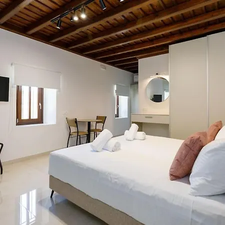 Lindian - 1 Bedroom